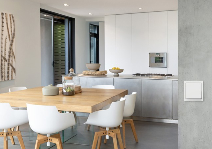 foto noticia Schneider Electric apuesta por la elegancia minimalista en una nueva versión de sus mecanismos D-Life